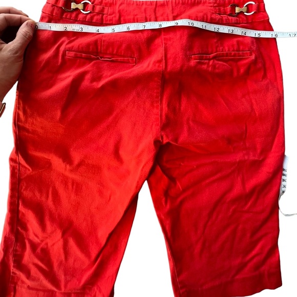 New York & Company Women's Cropped Capri Linen
Pants Size 4 Red
• - Picture 6 of 6